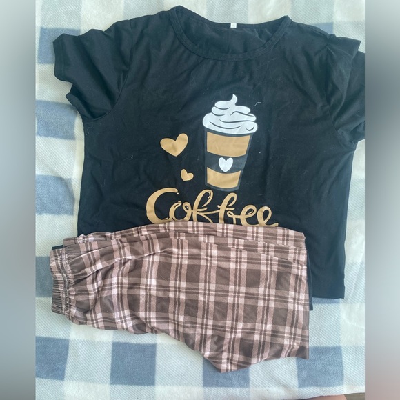 Pajama Set - Picture 1 of 1